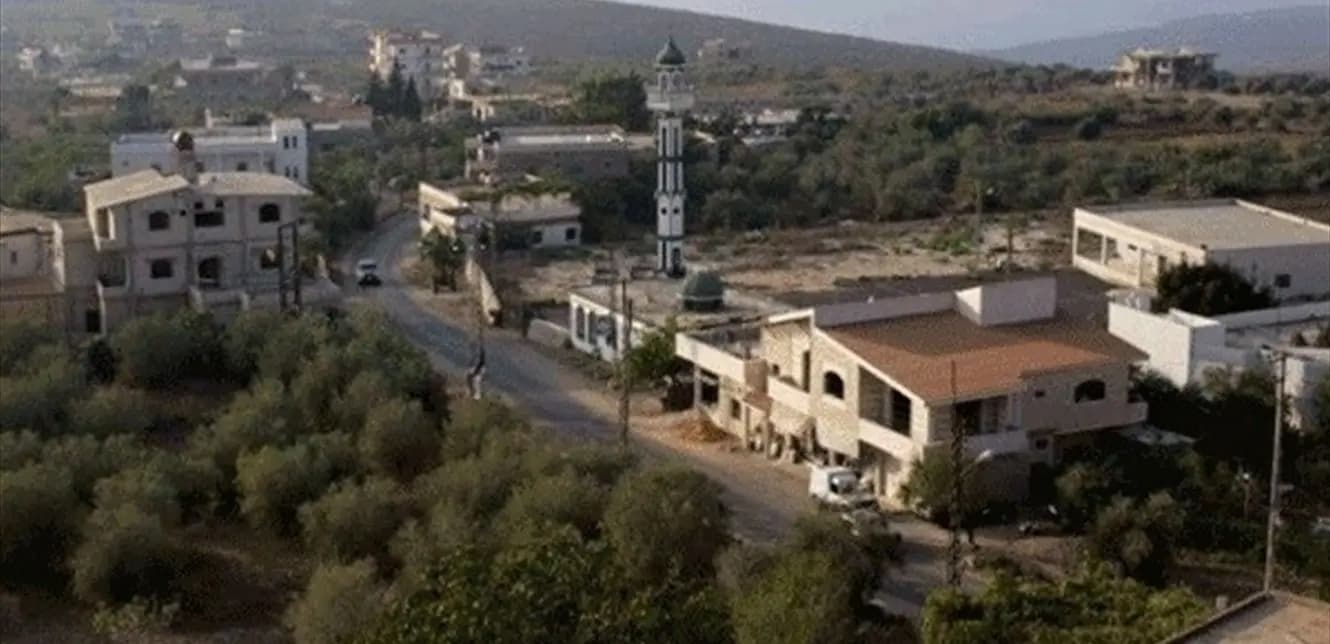 الاشتباكات "عنيفة" ومستمرة في بلدة شمع