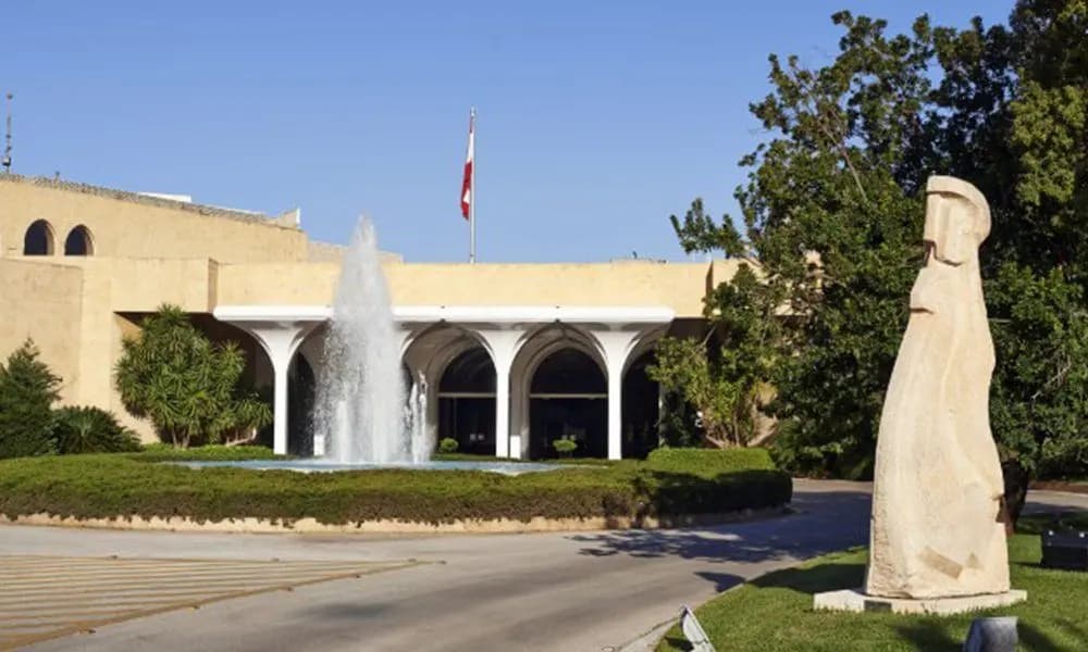 في مواصفات الرئيس المفترض