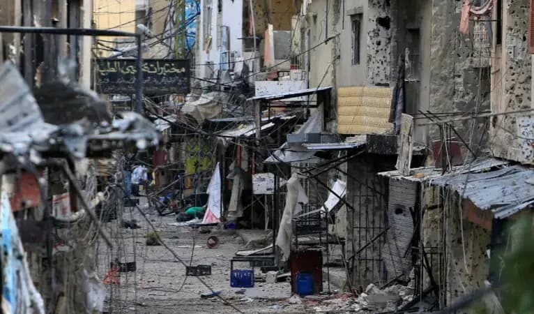 قتيلان في مخيم عين الحلوة.. ماذا يجري؟