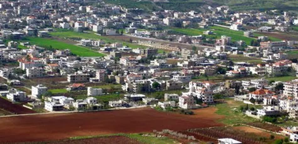 حطموا حافلة أثناء عودتها من سوريا.. والجيش يوقفهم في هذه البلدة البقاعية