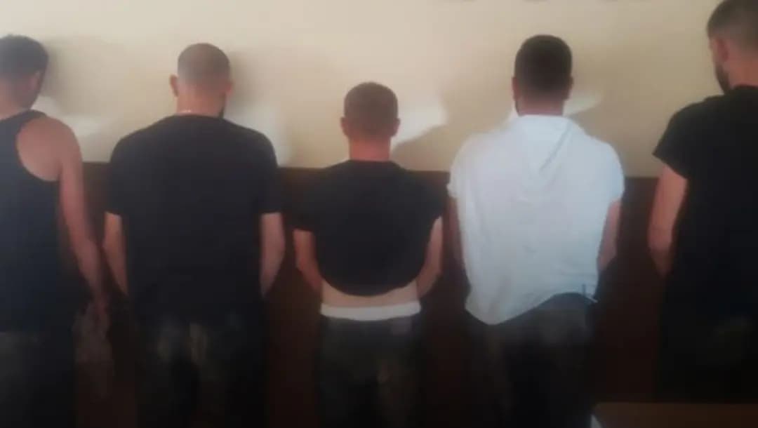 الجيش اللبناني: عمليات دهم وتوقيف أشخاص في بلدتي حورتعلا وتعلبايا