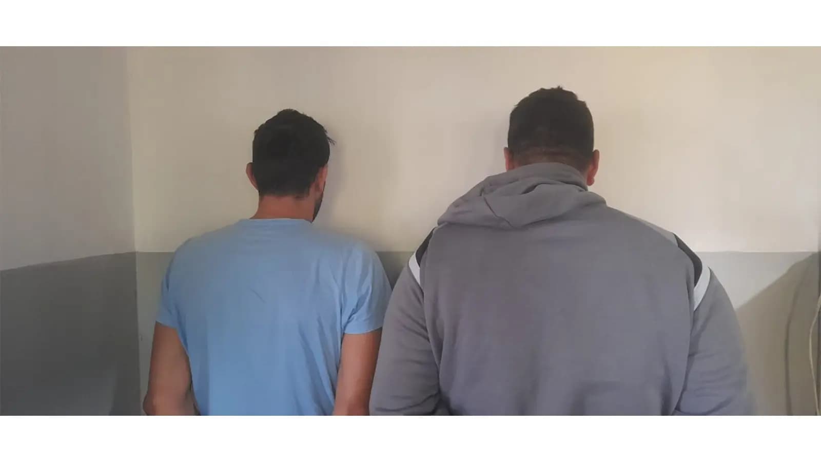 استغلّا نزوح السّكّان من منازلهم خلال فترة الحرب لفعل هذا الأمر