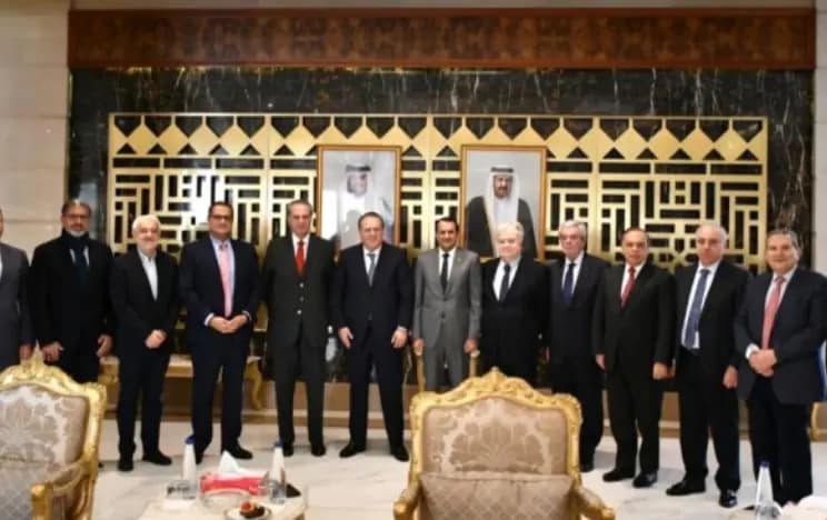 سفير قطر يبحث مع الهيئات الاقتصادية سبل تنمية العلاقات