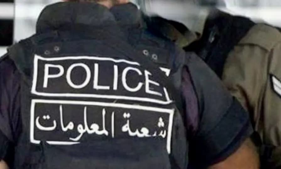 "المعلومات" أوقفت "فان" للركاب.. والمفاجأة ما وُجد بداخله