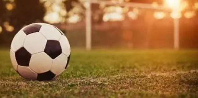 بزشكيان يصدر عفوا عن لاعب "كرة قدم"