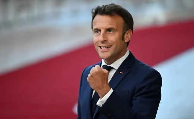 ماكرون: لن أدع لبنان ينهار ويختفي!
