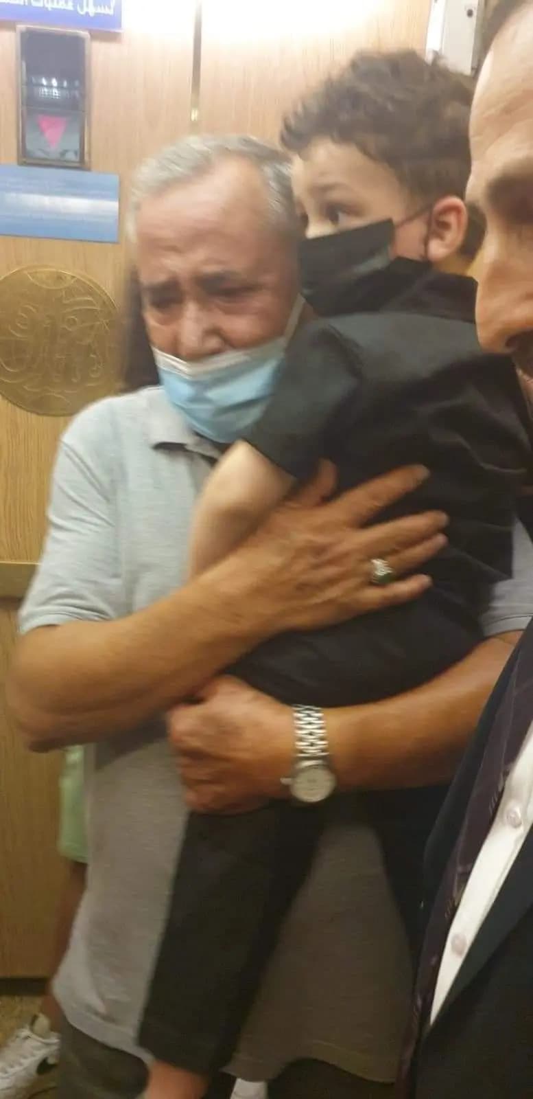 بعد عامين… ليليان شعيتو تجتمع بابنها