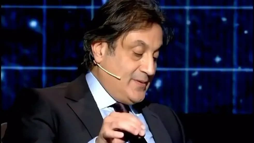 لوحة مخيفة وغريبة.. إليكم توقعات ميشال حايك للسنة الجديدة