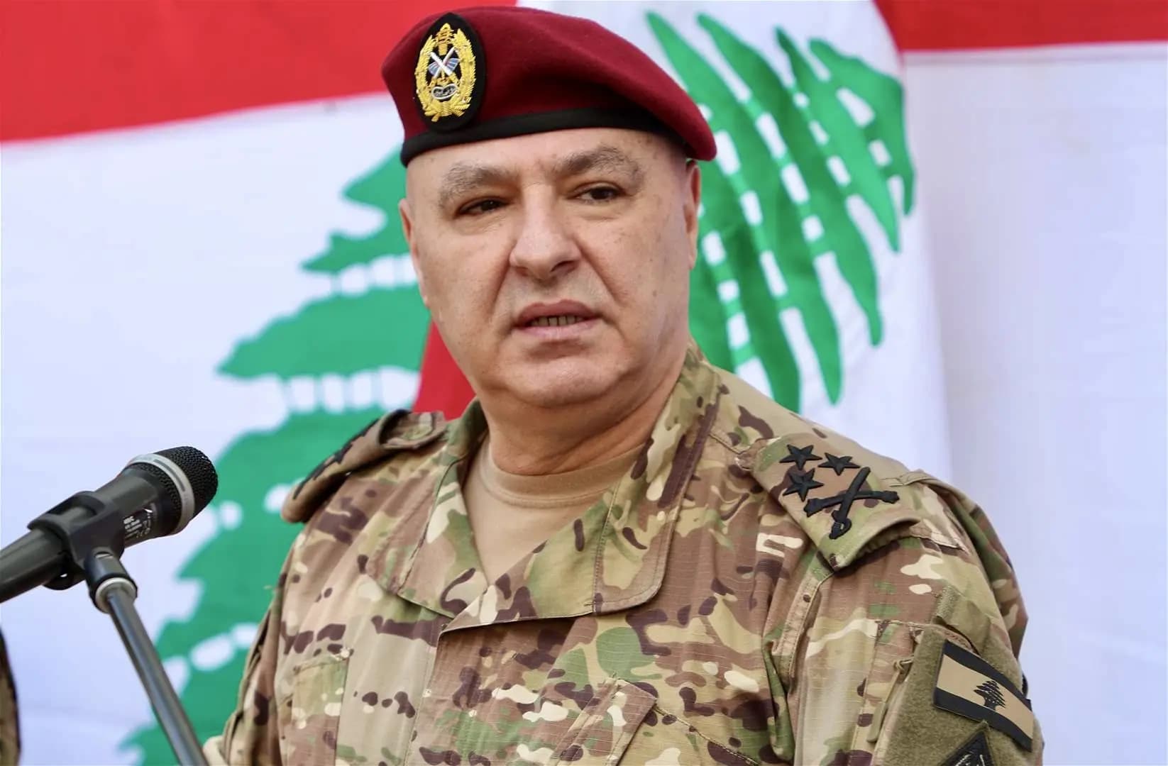 "كونوا مستعدّين".. عون للعسكريين: تنتظركم تحدّيات كبيرة