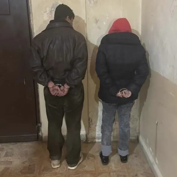 "في بعلبك".. سرقا منها ٨٥٠٠٠ دولاراً