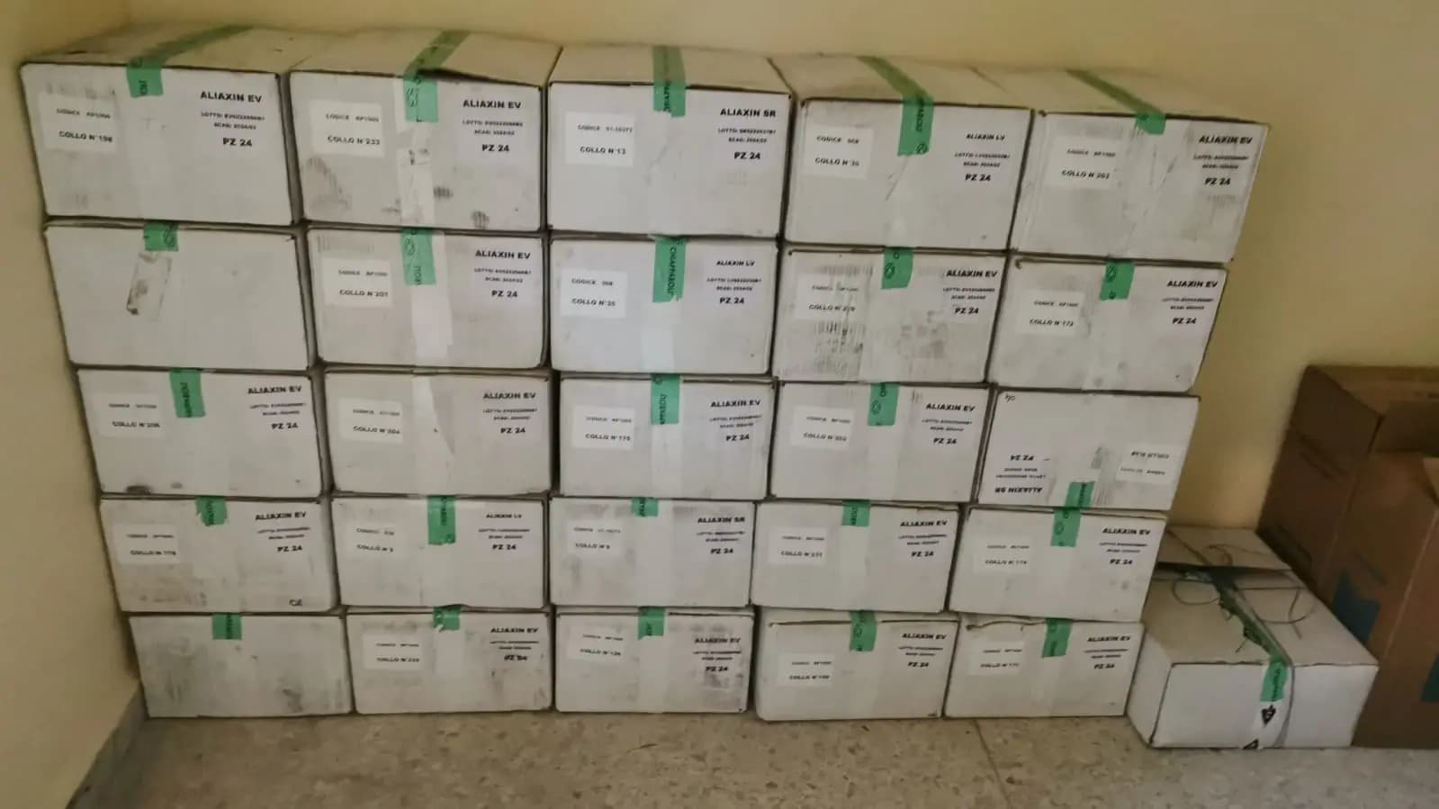 مواد طبية معدة للتهريب إلى سوريا.. وفصيلة رياق تتحرك!