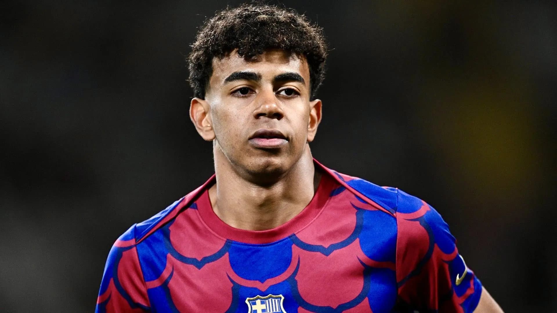 "يامال".. يفصح عن مصيره مع برشلونة