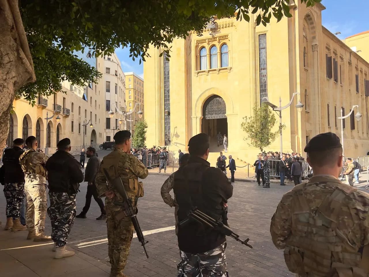 صفحة تُطوى في تاريخ لبنان.. وصفحة جديدة تفتح..