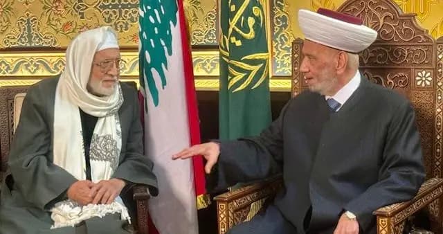 دريان يستقبل مفتي سوريا.. وهذا ما جرى تأكيده