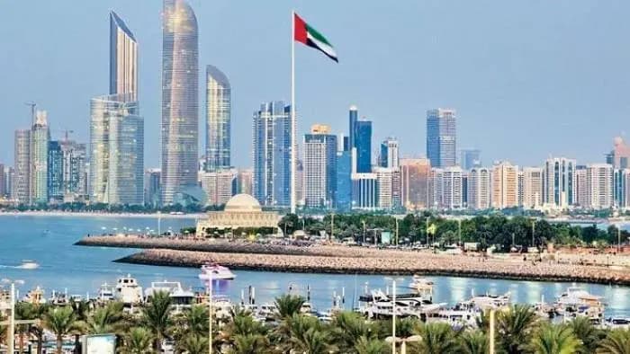 وفد إماراتي في بيروت.. لترتيب هذه الإجراءات!