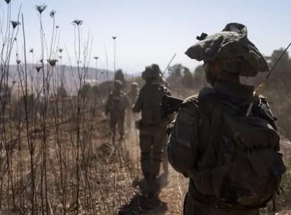 الجيش الإسرائيلي يعتقل مواطنين لبنانيين