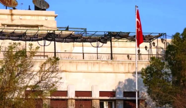 بعد ١٢ عاما.. إعادة افتتاح القنصلية التركية في حلب