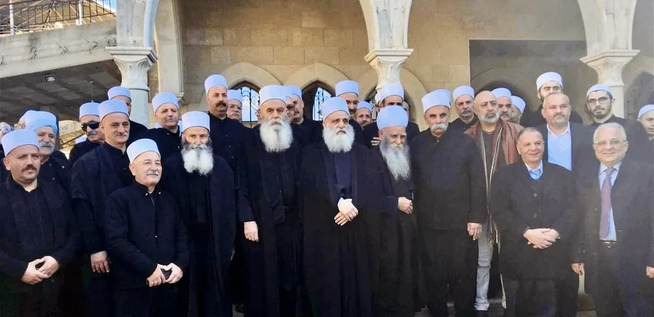 أبي المنى يدعو للالتفاف حول قيادة الجيش