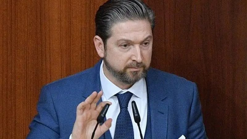 "بعد أخبار عن انسحابه".. كرامي ينفي الشائعات