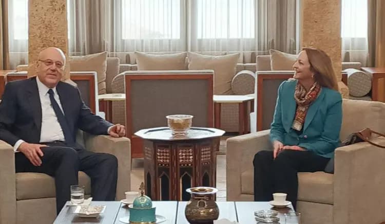 "الأوضاع الطرابلسية".. بين ميقاتي وجونسون