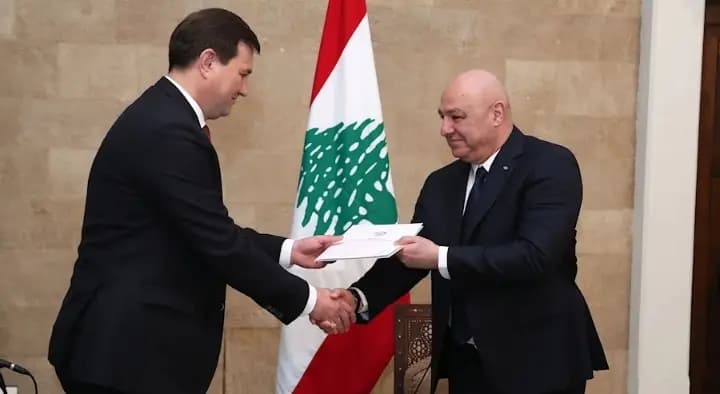 عون يستقبل وزير خارجية بيلاروسيا.. إليكم التفاصيل