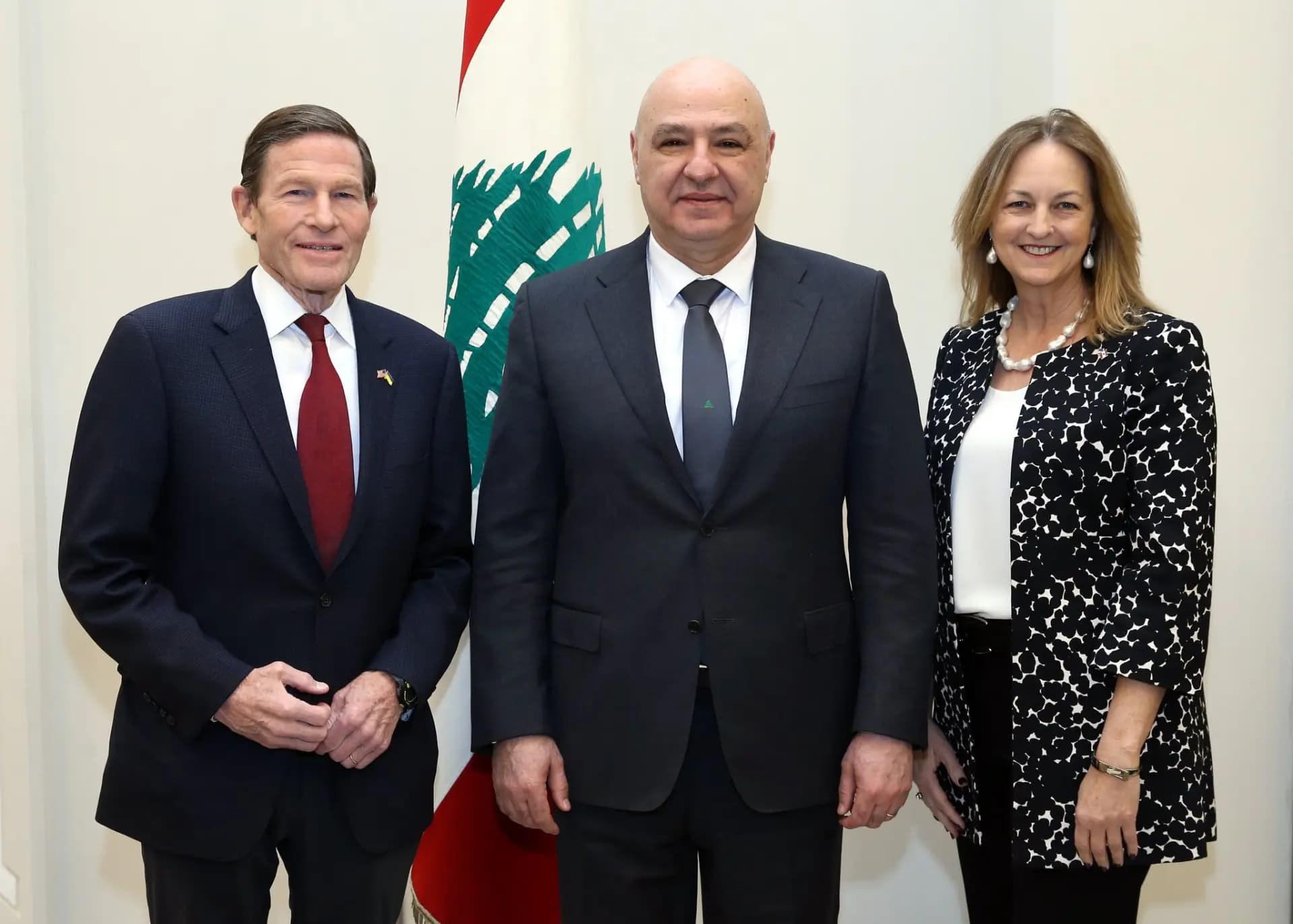 وفد أميركي في بعبدا.. وتأكيد على دعم لبنان