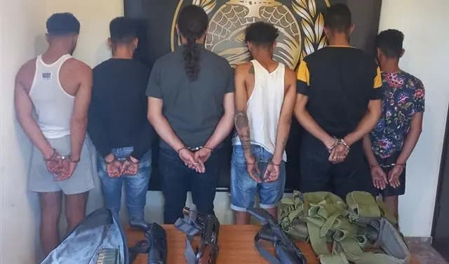 بتهم إطلاق نار وترويج المخدرات... الجيش يوقف عدد من الأشخاص