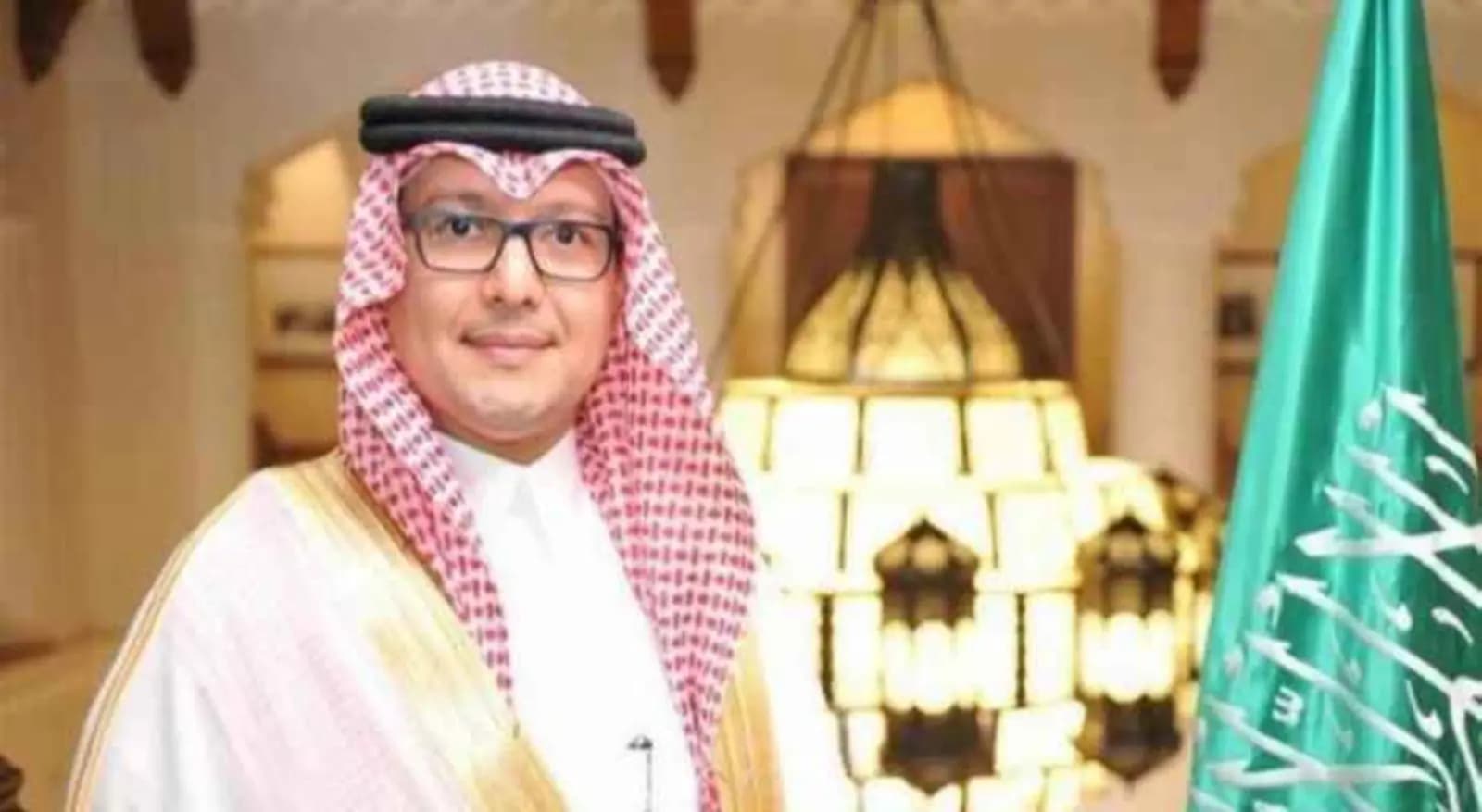 السعودية تكلف البخاري بالملف اللبناني