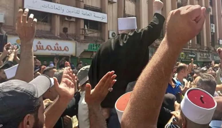 "جيروزاليم بوست": دروز سوريا عالقون وسط سيناريوهات عدة