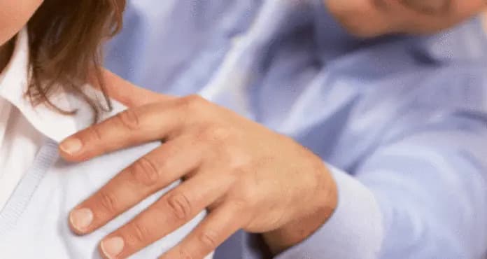 مدير عام ضحية "فضيحة أخلاقية"