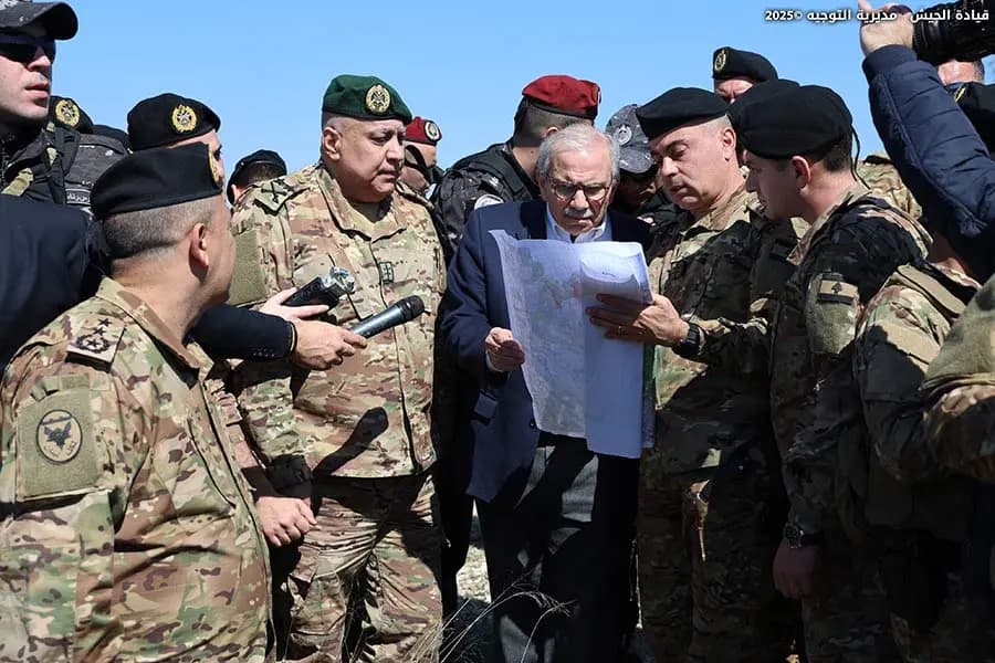 من الجنوب.. سلام: الجيش المولج بالدفاع عن الوطن