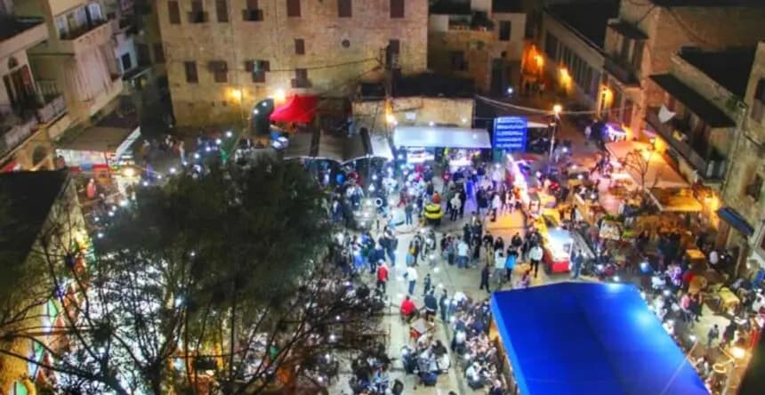 نكهةٌ خاصّة للشّهر الفضيل في "عاصمة رمضان": المدينة التي لا تنام