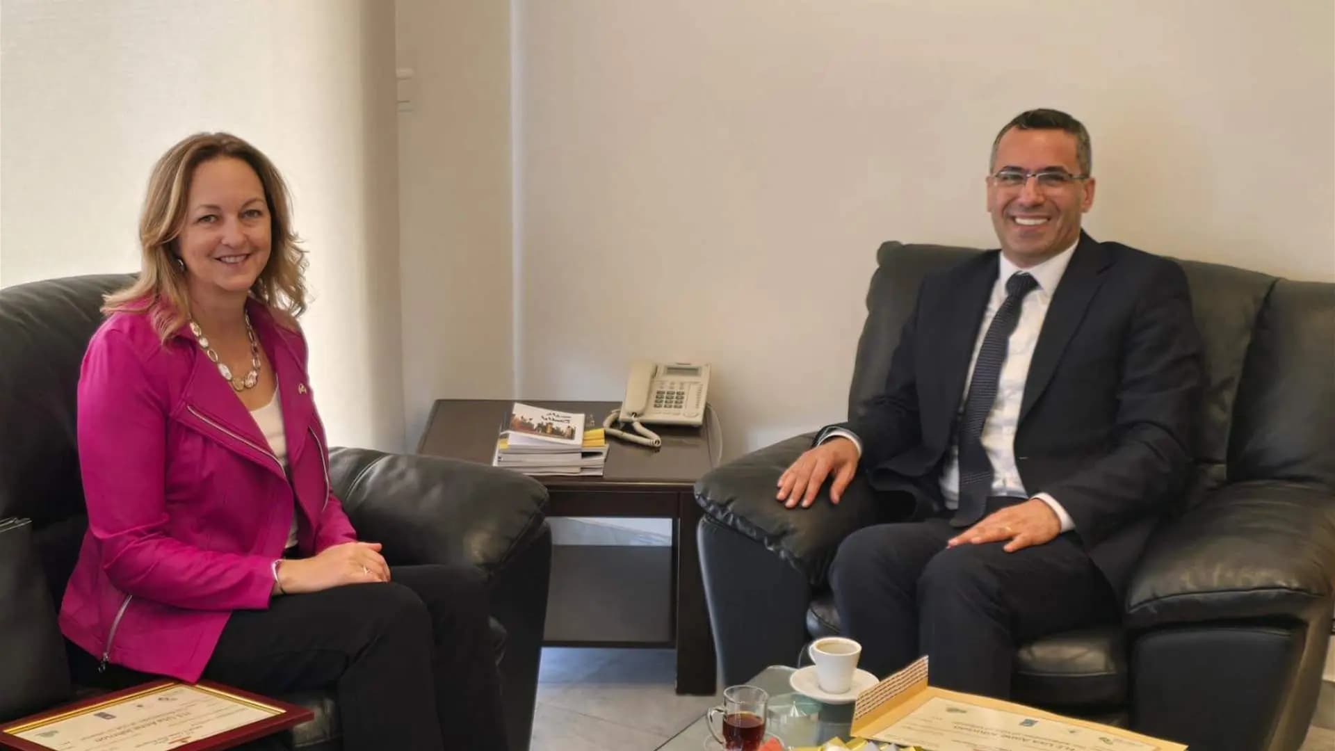 الاستراتيجية الزراعية بين هاني والسفيرة الأميركية