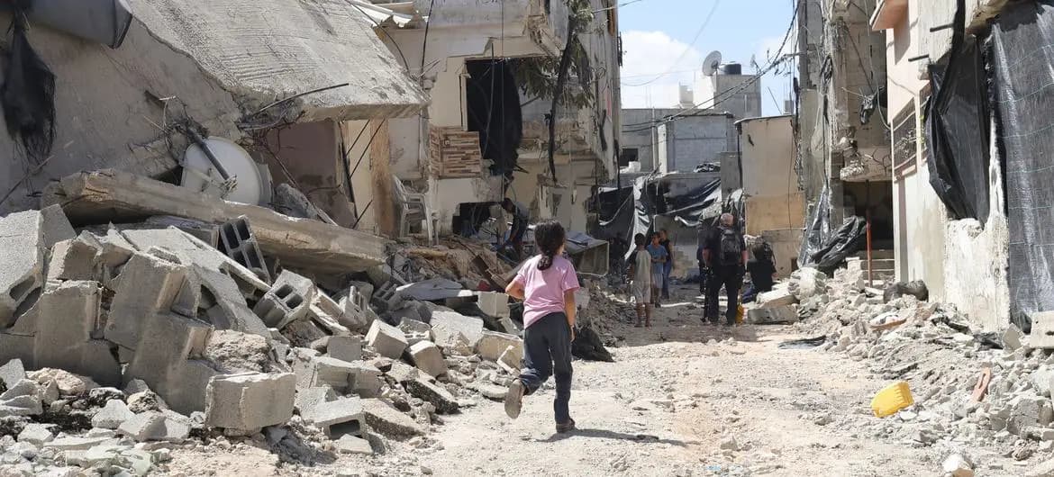 إسرائيل تُخلي 40 ألف فلسطيني من مخيمات الضفة