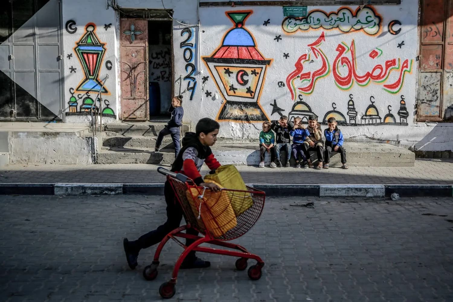 رمضان وغزة ولبنان وترامب