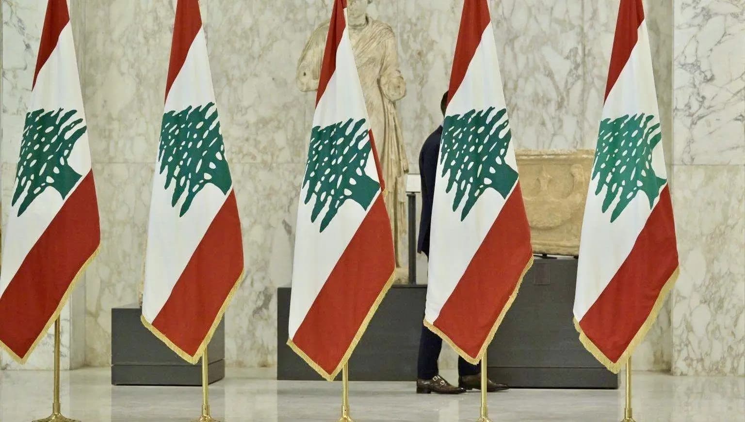 "قتال" بين مستشارين كبيرين وتدخل سريع!