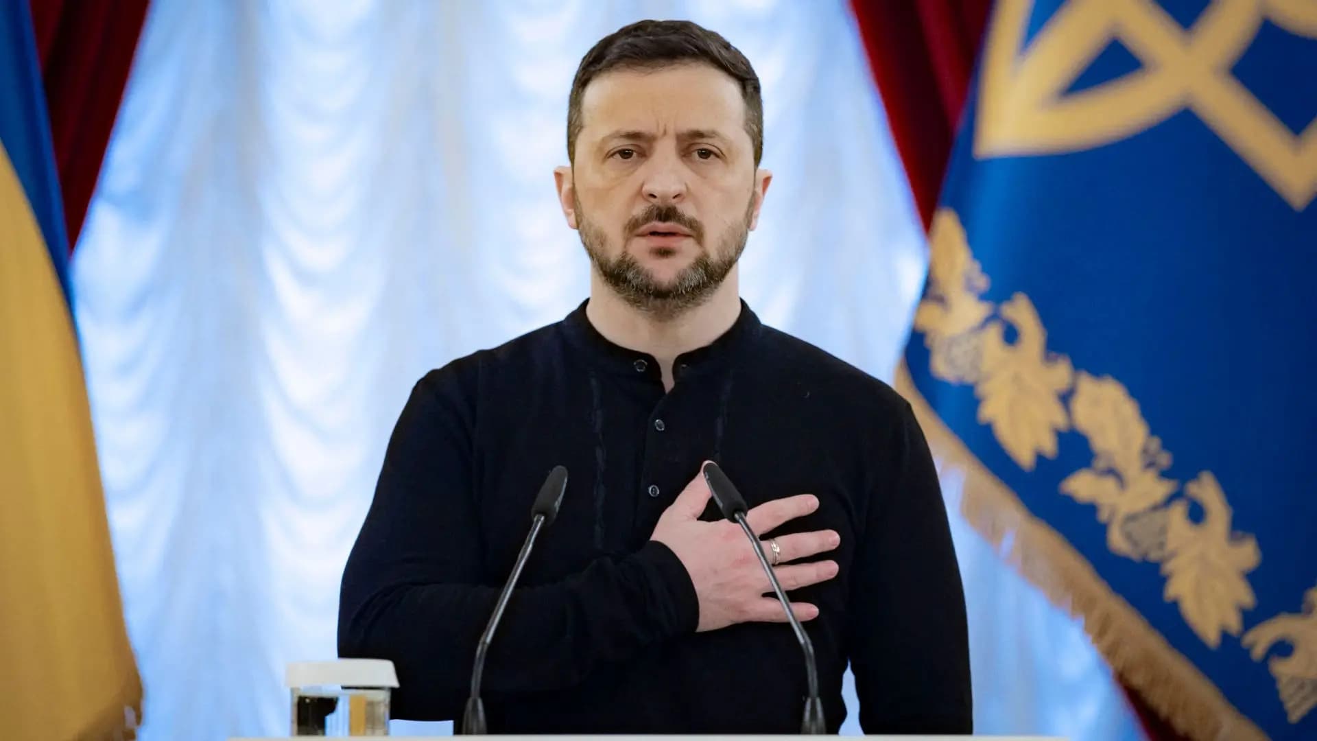 زيلينسكي: نريد علاقات "طبيعية" مع ترامب