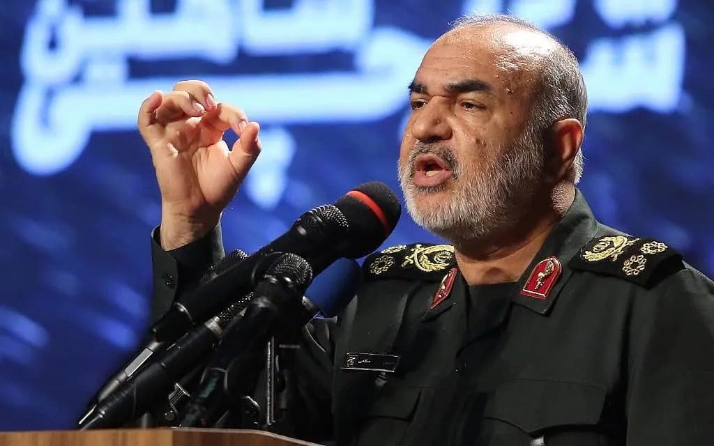 "بعد تكاثر التهديدات".. سلامي: العدو نسيَ من هو الشعب الإيراني