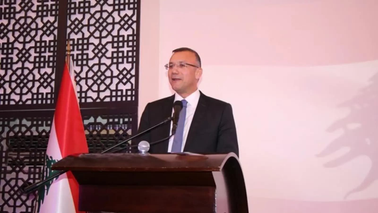 درويش: زيارة ميقاتي لعون استكمال للتشاور ولها أهمية كبرى في هذه المرحلة