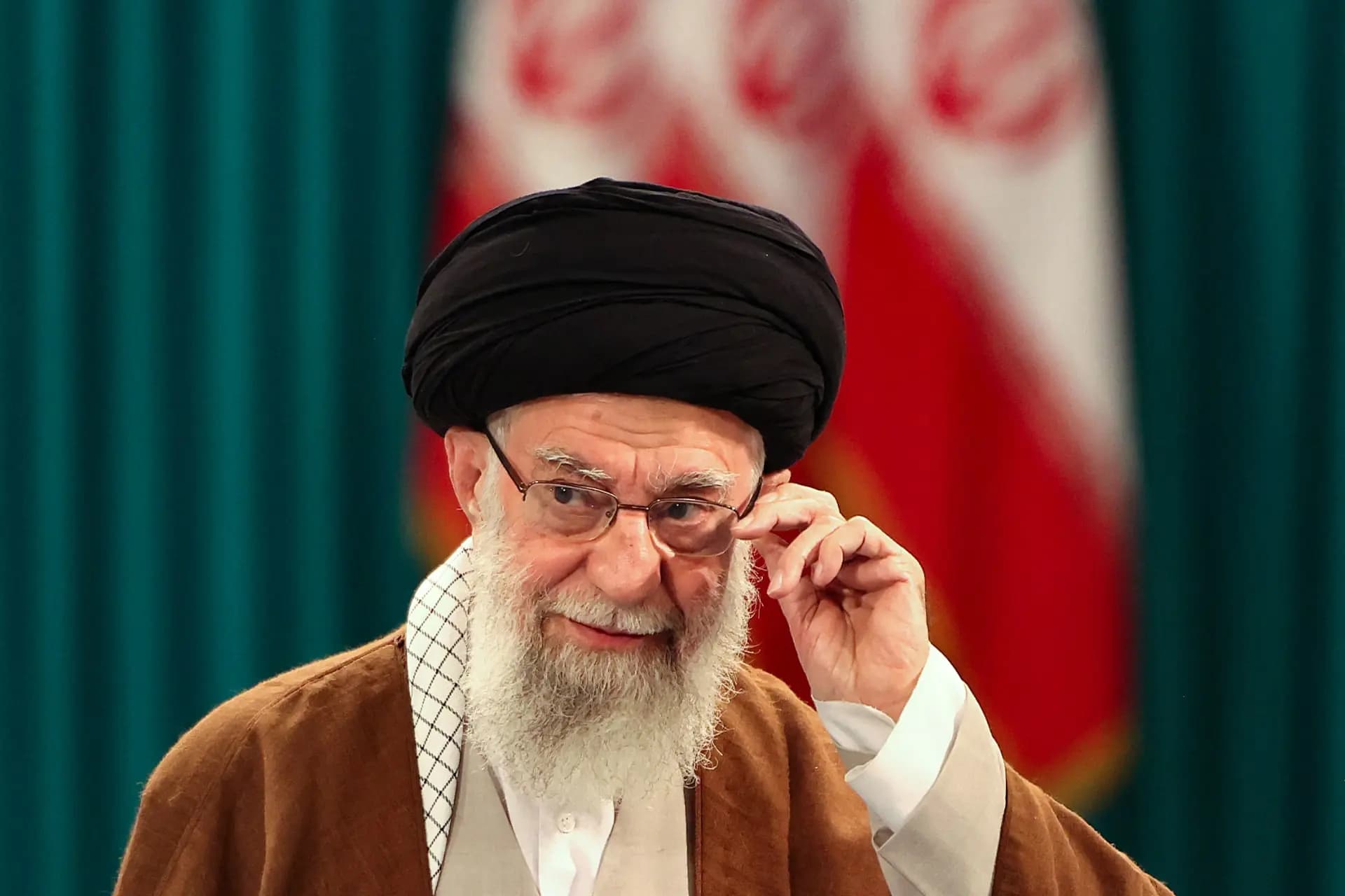طهران لا تحتاج وكلاء.. والصفعة بانتظار من يهددها