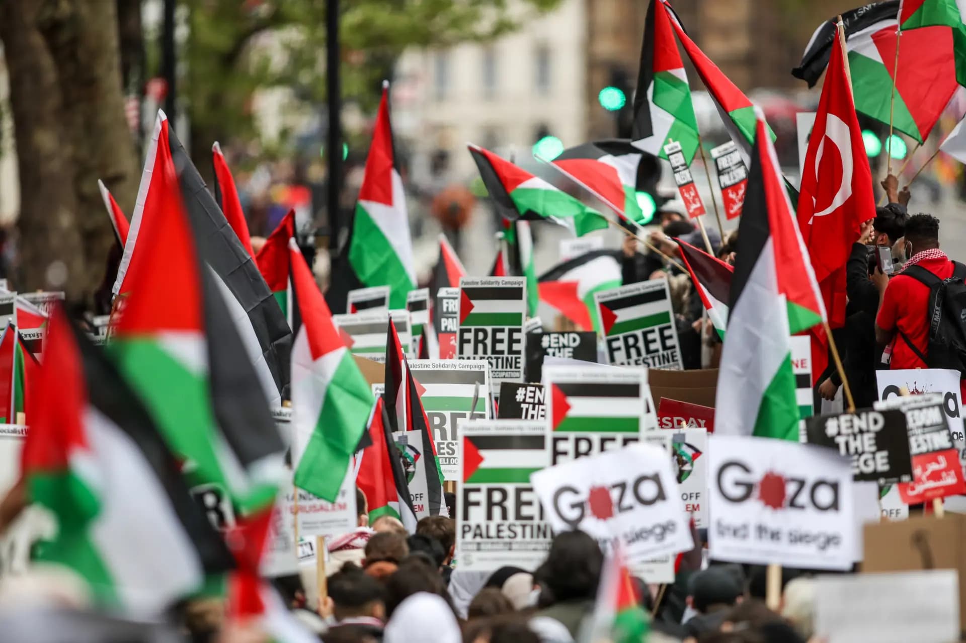 نداء للنفير العام دفاعًا عن غزة والقدس والأقصى