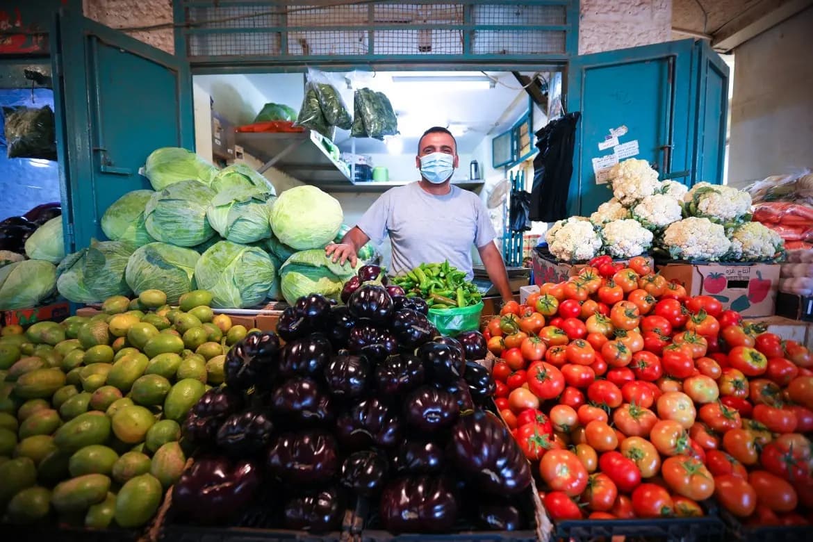 فروقات غير طبيعية في الأسعار.. و"العترة على المواطن"