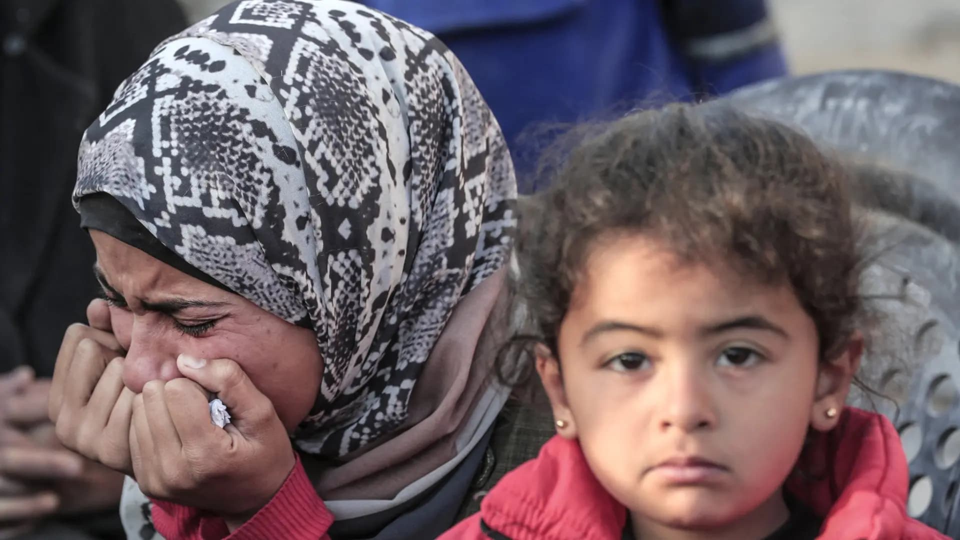 غيمون: النساء والأطفال يدفعون ثمن الحرب في غزة
