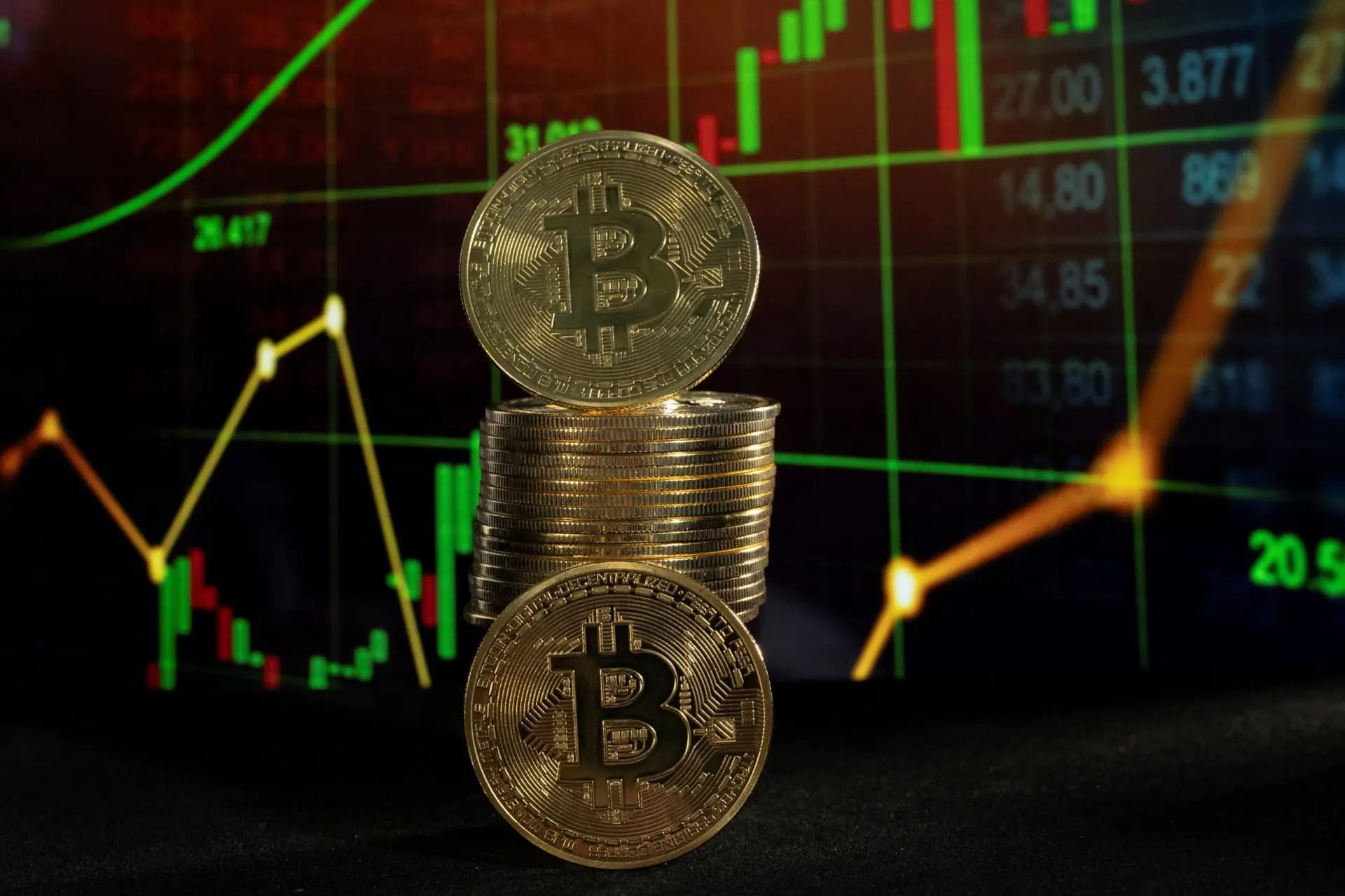 "بتكوين" إلى أدنى مستوياتها