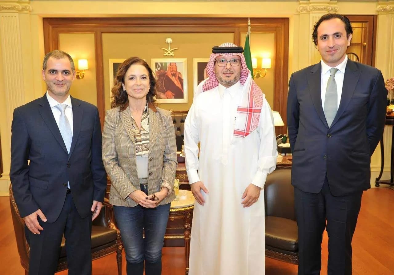 السفير السعودي يستقبل وزيرة السياحة.. وهذا ما جرى عرضه