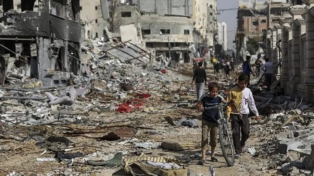 بدران: حماس ترفض أي اقتراح يتضمن نزع السلاح