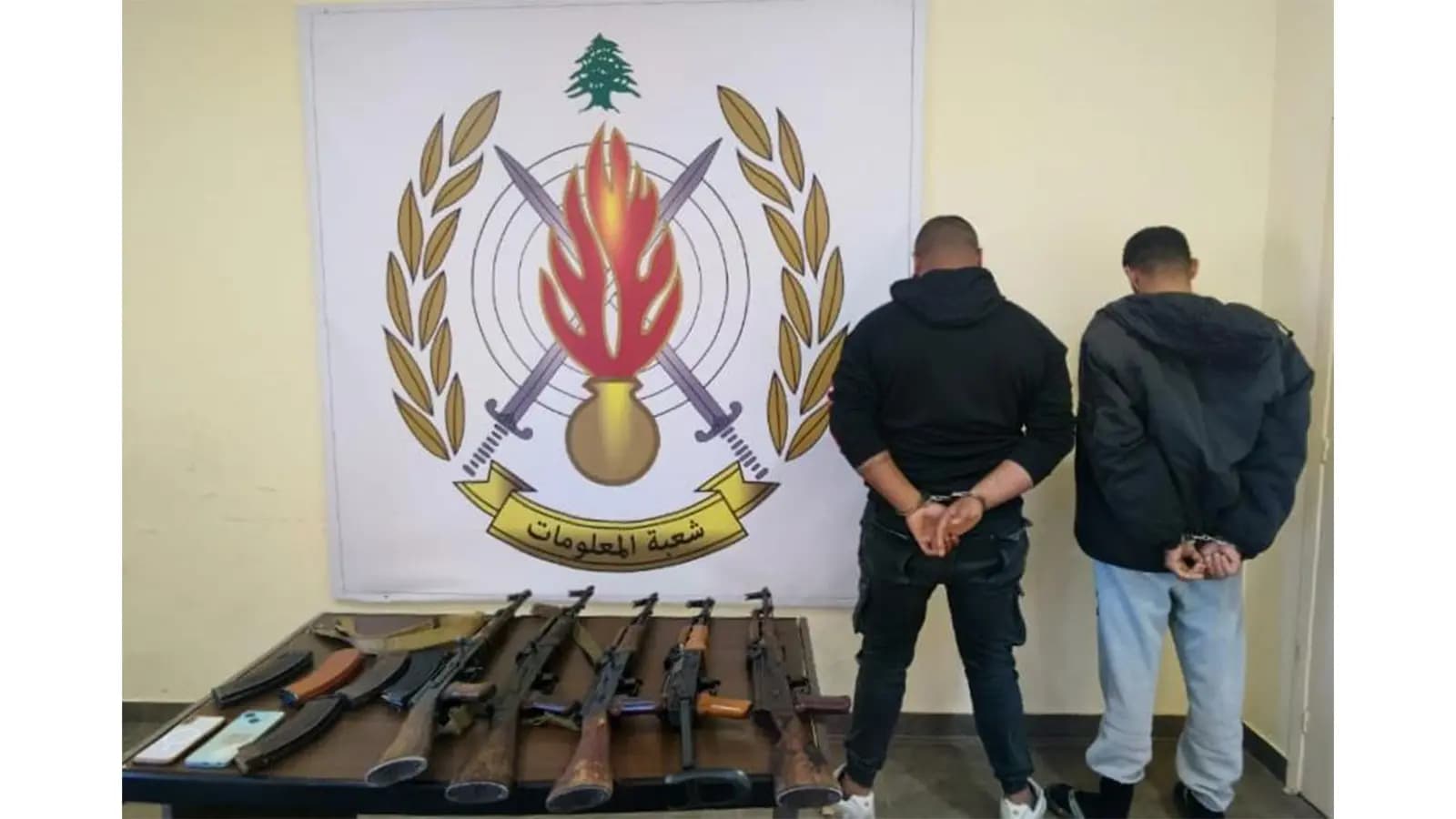 يهرِّبون الأسلحة و يتاجرون بها.. والأمن بالمرصاد