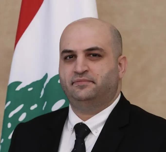"تعاون وجهود مشتركة".. ناصرالدين: الحكومة ملتزمة بتحقيق الإصلاح
