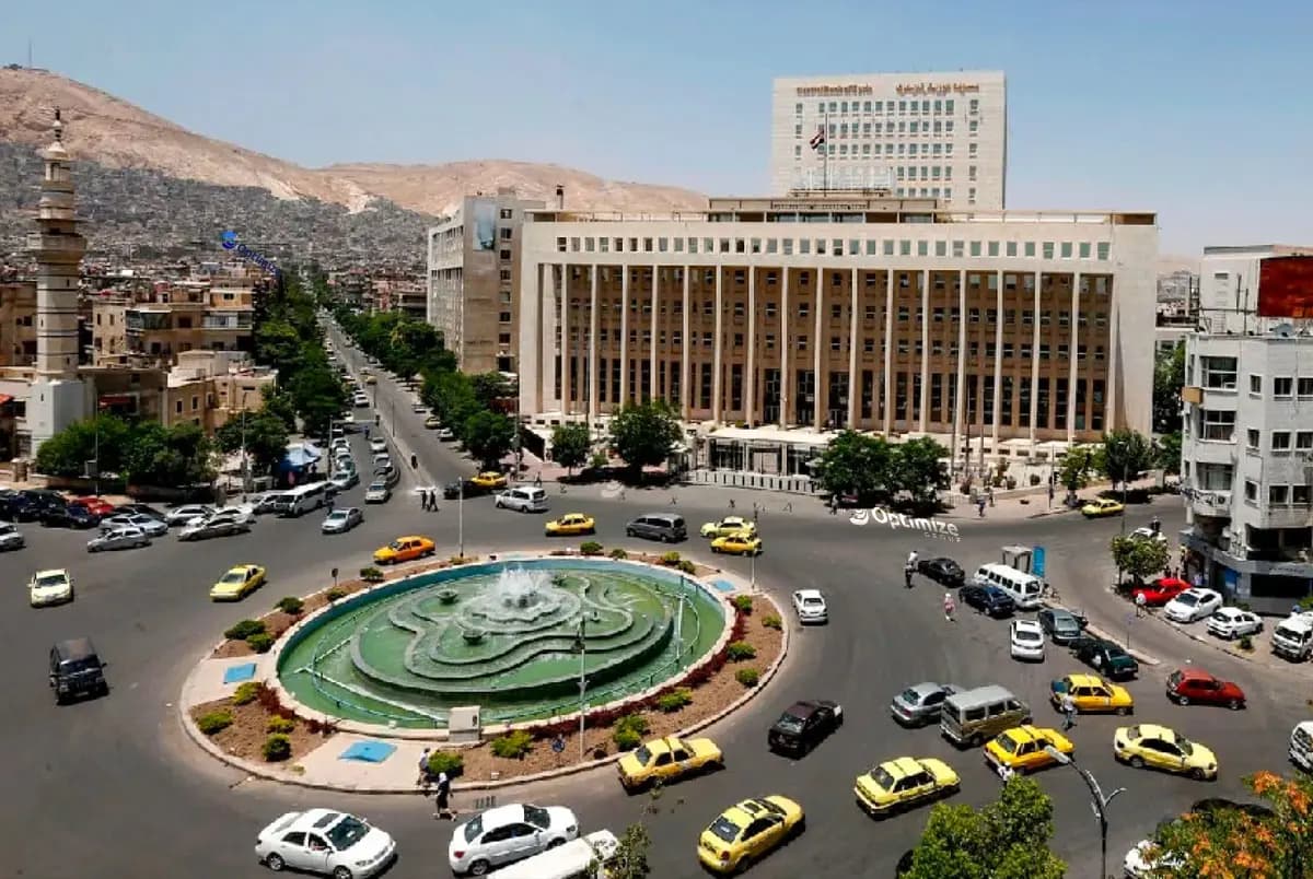 "لبحث هذه الأمور".. وفد عراقي يصل دمشق
