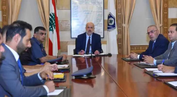 مولوي يبحث كلّ ما يتعلّق بالسجون والنظارات في اجتماعه
